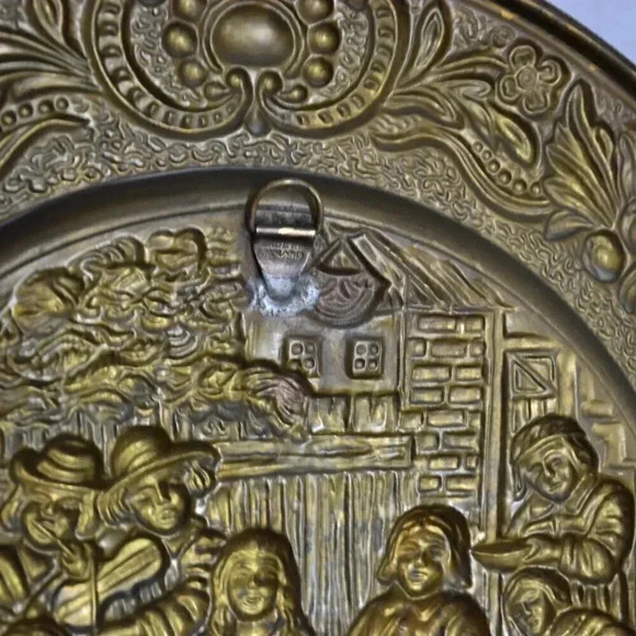 XL  Embossed Brass Wall Plate - Picture 5 of 5